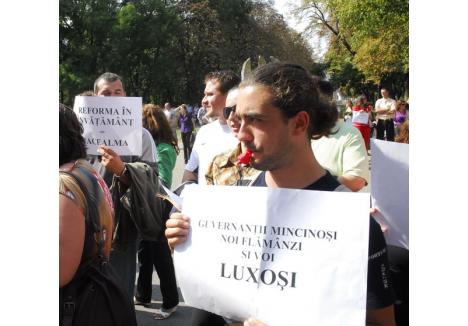 Cel mai recent protest al dascălilor bihoreni a avut loc pe data de 16 septembrie 2009, când peste 1.000 de cadre didactice au protestat în stradă